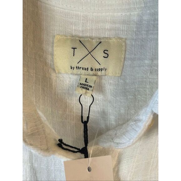 Thread & Supply Women’s Cotton Cropped Button Up Shirt NWT Size Large (5407) - Picture 4 of 7